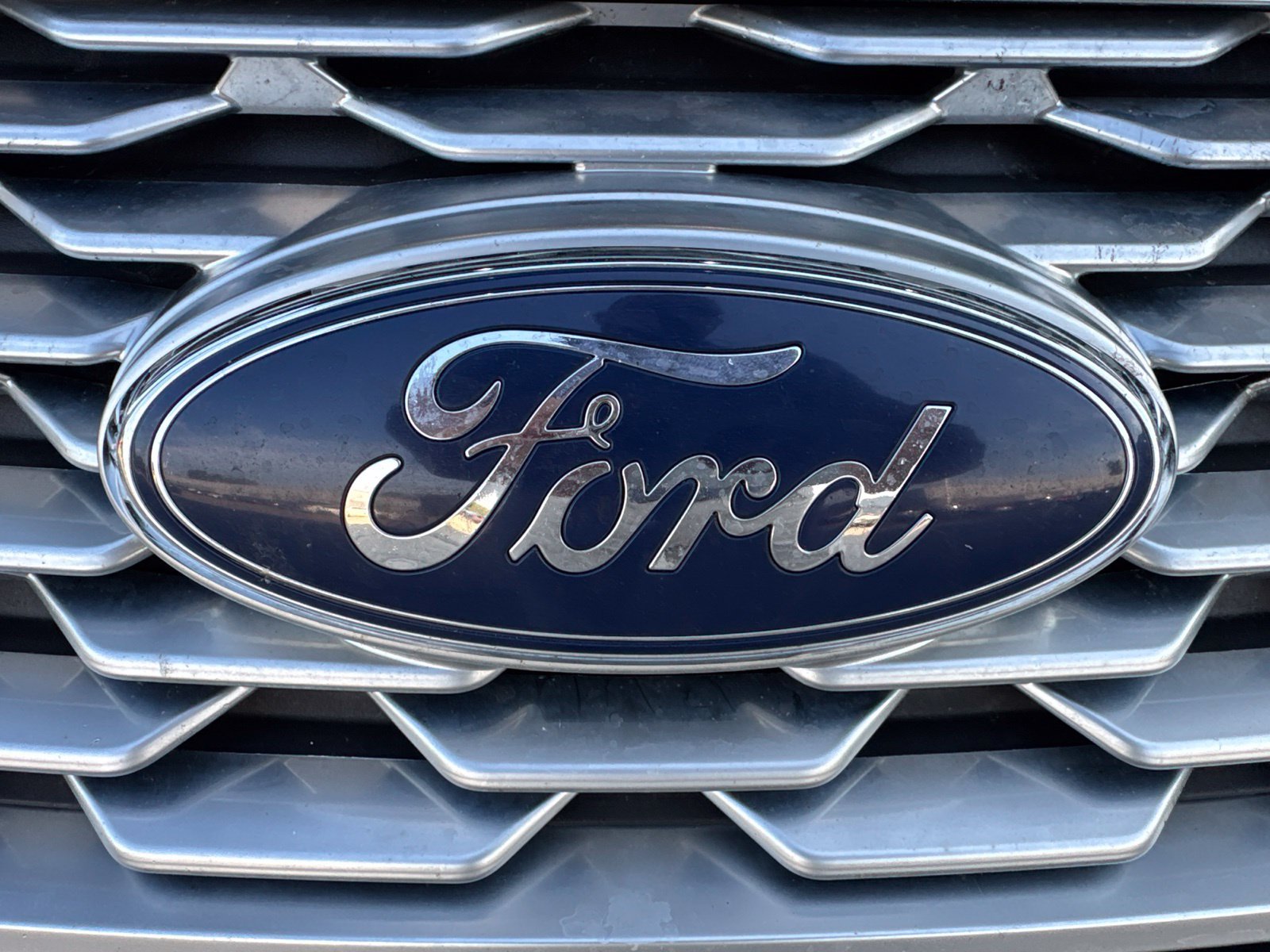 Certified 2018 Ford Explorer Platinum AWD/4WD image 13
