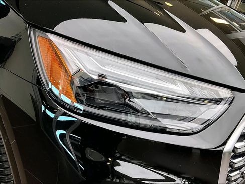 Used 2023 Audi Q5 2.0T Premium w/ Convenience Package image 27