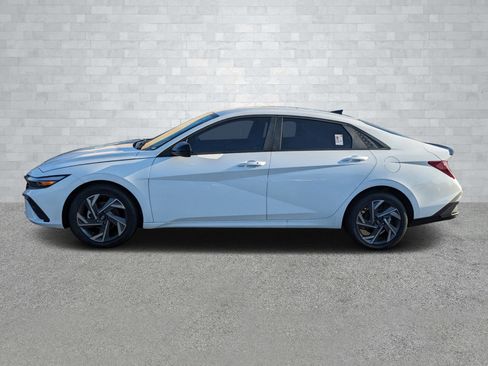 New 2025 Hyundai Elantra Sport image 8
