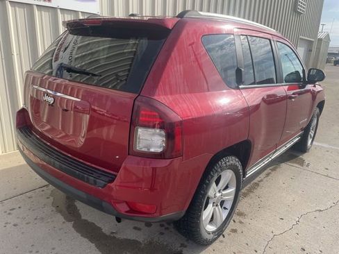 Used 2016 Jeep Compass Latitude image 7