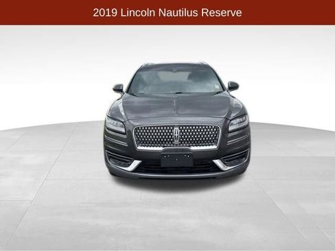Used 2019 Lincoln Nautilus Reserve AWD/4WD image 2