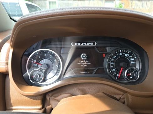 Used 2022 RAM 1500 Laramie w/ Laramie Southwest Edition RWD image 8