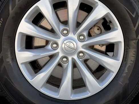 Used 2019 Chrysler Pacifica Touring-L FWD image 35