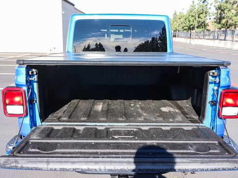 Used 2023 Jeep Gladiator Mojave w/ Trailer Tow Package image 32