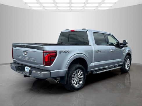 Used 2024 Ford F150 Lariat w/ FX4 Off-Road Package image 4
