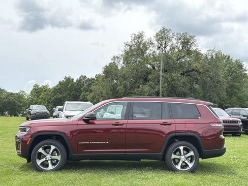 New 2026 Jeep Grand Cherokee L Limited RWD image 14