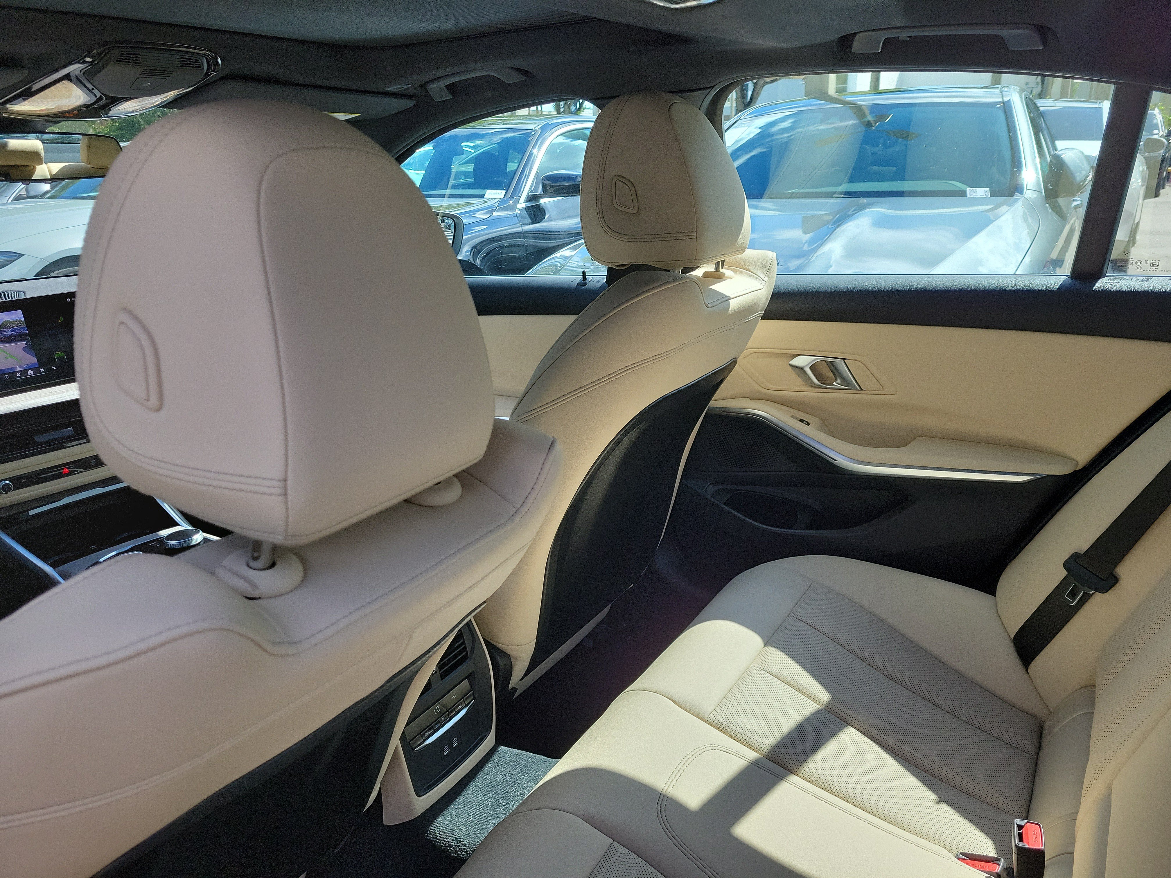 Used 2026 BMW 330i Sedan RWD image 9
