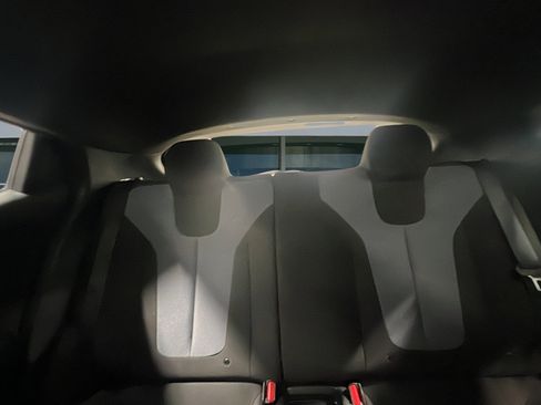 Used 2020 Hyundai Veloster 2.0 image 17