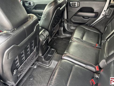 Used 2021 Jeep Wrangler Unlimited Rubicon image 15