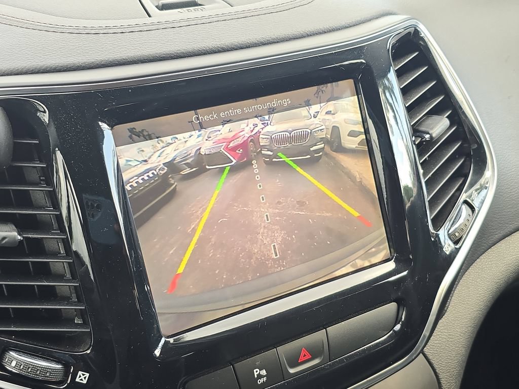 Used 2019 Jeep Cherokee Limited FWD image 28