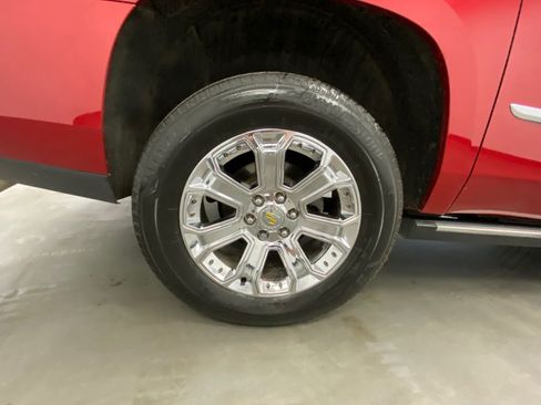 Used 2015 Cadillac Escalade ESV Premium AWD/4WD image 17