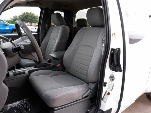Used 2019 Nissan Frontier S image 30