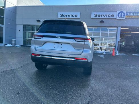 Certified 2023 Jeep Grand Cherokee Limited image 16