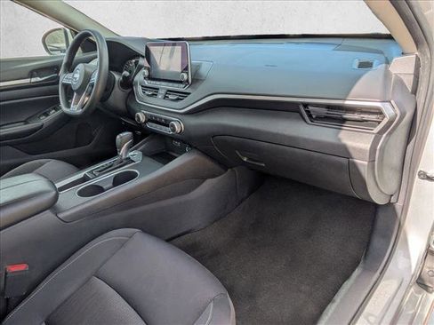 Used 2022 Nissan Altima 2.5 SV image 20