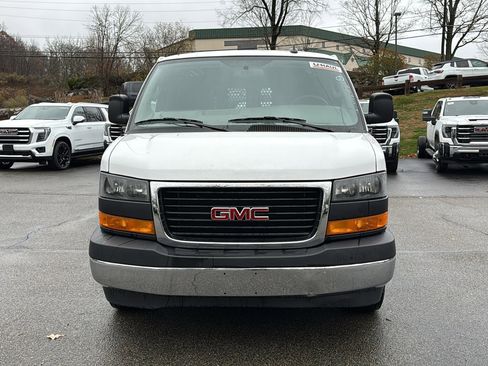 Used 2024 GMC Savana 2500 w/ Driver Convenience Package image 8
