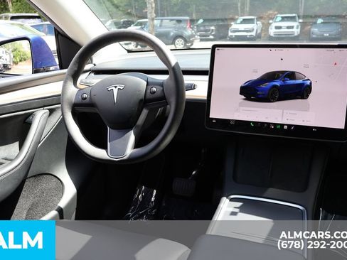 Used 2023 Tesla Model Y Long Range AWD/4WD image 29