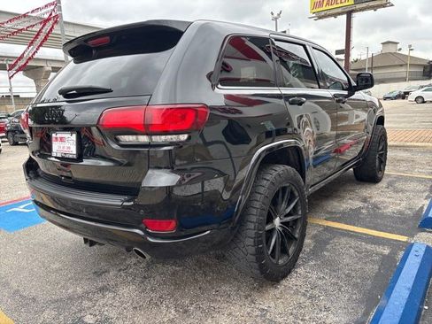 Used 2021 Jeep Grand Cherokee Laredo X RWD image 5