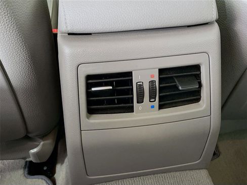 Used 2010 BMW 328i Sedan image 28