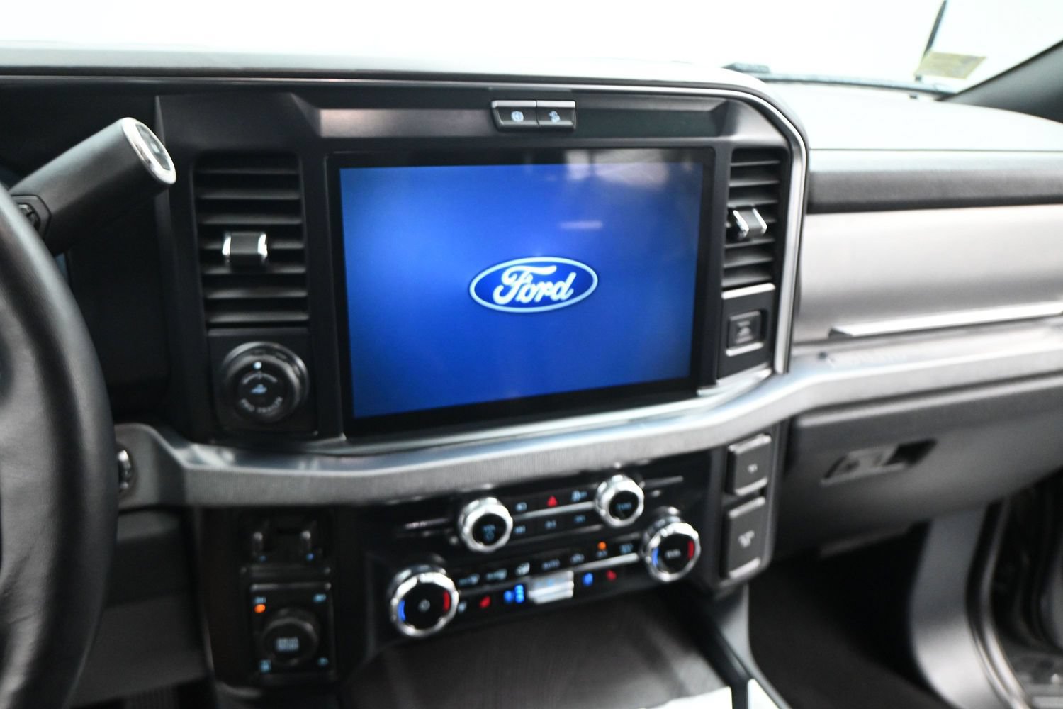 Used 2025 Ford F250 Platinum AWD/4WD image 7