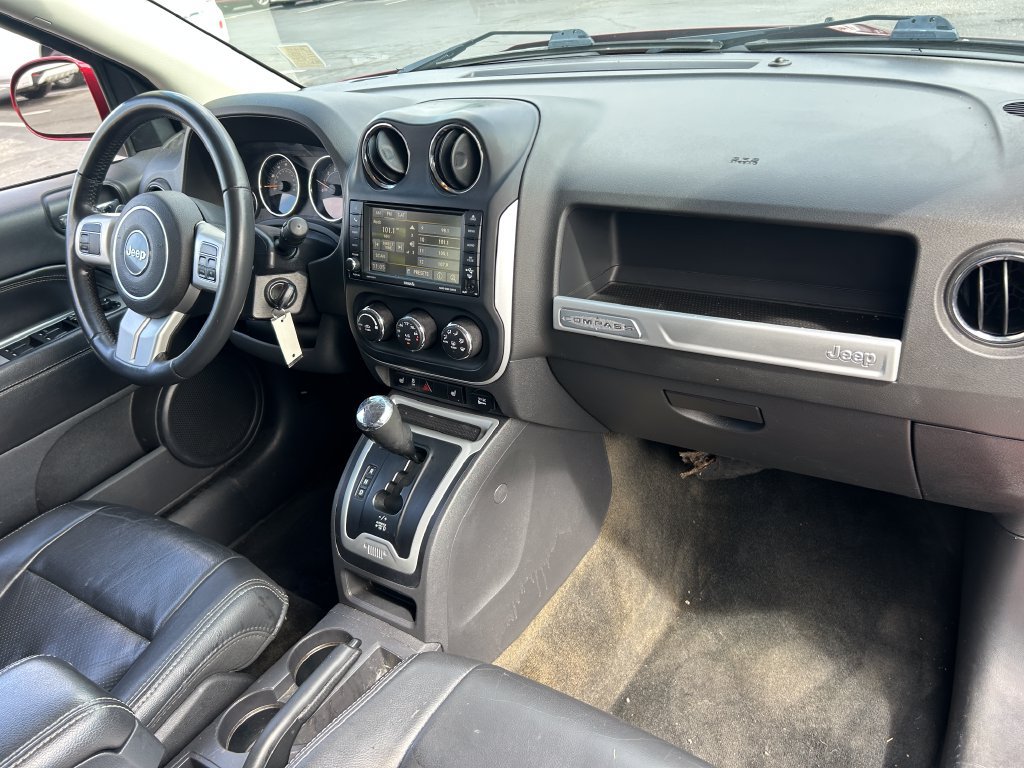 Used 2016 Jeep Compass High Altitude FWD image 30