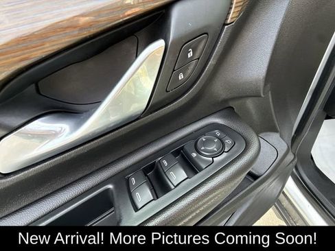 Used 2018 GMC Terrain SLE w/ Driver Convenience Package image 22