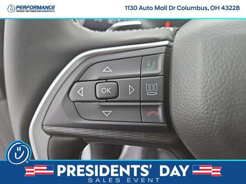 New 2025 Jeep Grand Cherokee Altitude image 29