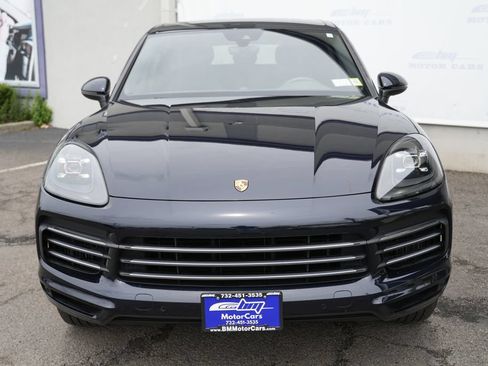 Used 2021 Porsche Cayenne AWD/4WD image 5