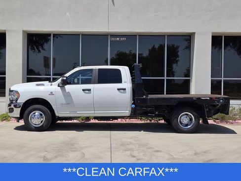 Used 2024 RAM 3500 SLT w/ Quick Order Package 2YG SLT AWD/4WD image 4