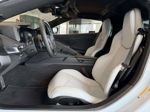 Used 2024 Chevrolet Corvette Z06 image 9