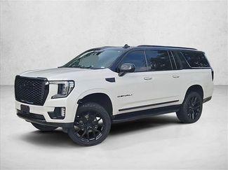 Used 2023 GMC Yukon XL SLT video 1