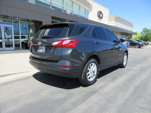 Used 2021 Chevrolet Equinox LS w/ LPO, Floor Liner Package FWD image 10