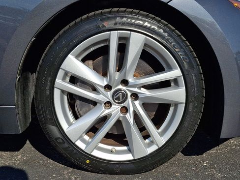 Used 2021 Lexus IS 300 w/ Comfort Package RWD image 8
