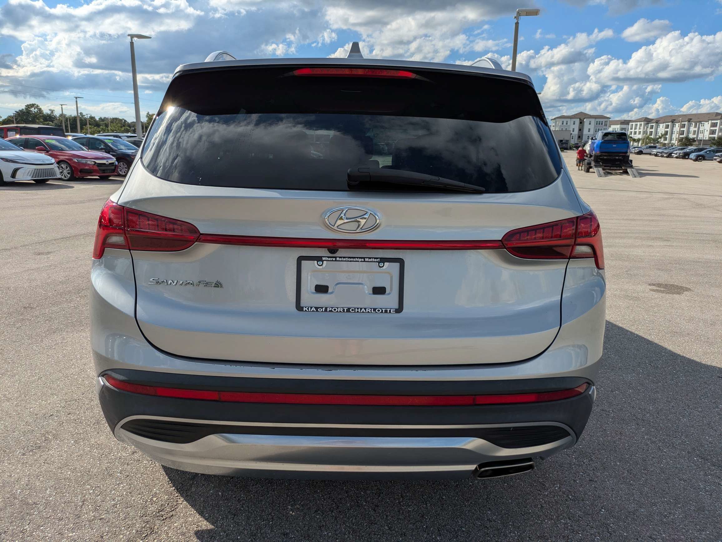 Used 2023 Hyundai Santa Fe SEL w/ Premium Package FWD image 5