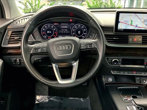 Used 2018 Audi Q5 2.0T Premium Plus w/ Premium Plus Package AWD/4WD image 5
