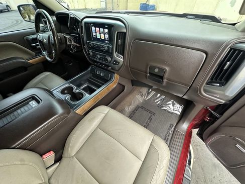 Used 2017 Chevrolet Silverado 1500 LTZ image 18