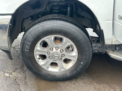 Used 2024 RAM 2500 Big Horn image 12