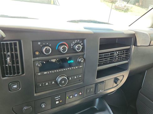 New 2026 Chevrolet Express 3500 LT w/ LT Preferred Equipment Group RWD image 28