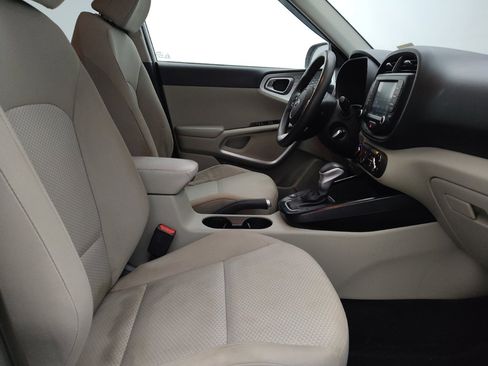 Used 2020 Kia Soul LX FWD image 21