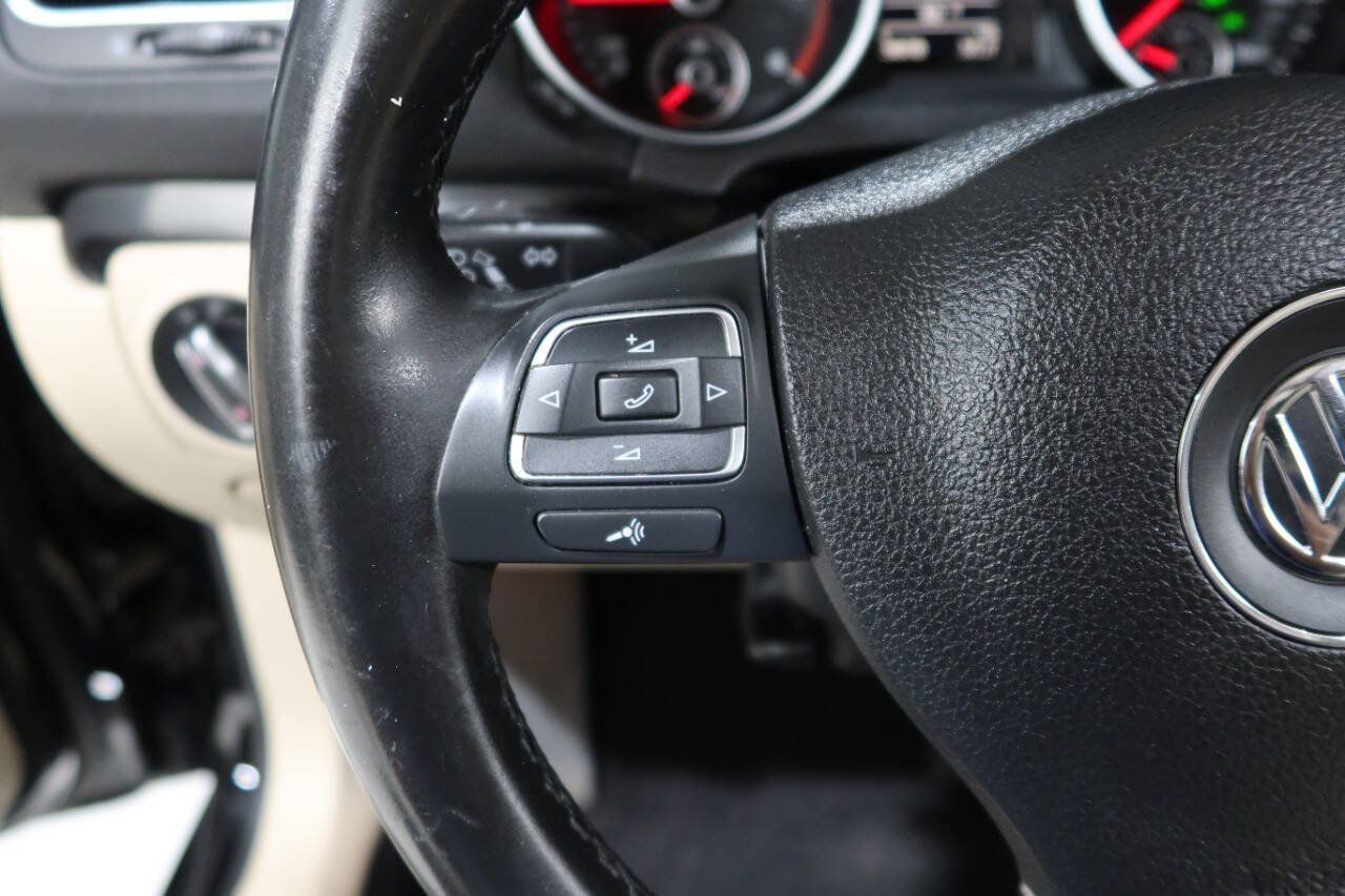 Used 2014 Volkswagen Jetta TDI FWD image 32