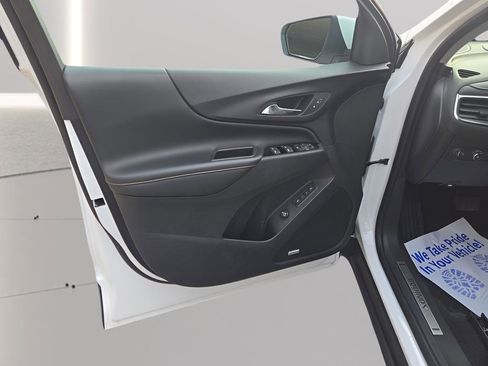 Used 2023 Chevrolet Equinox Premier AWD/4WD image 27