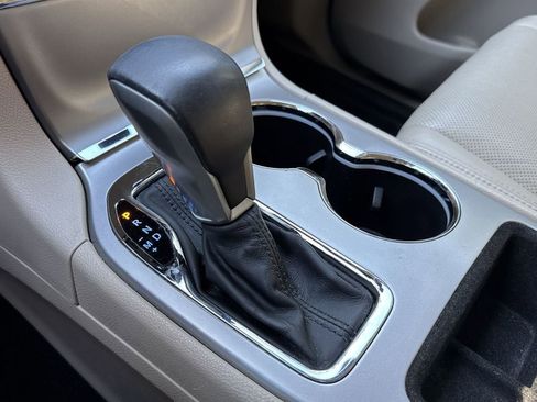 Used 2019 Jeep Grand Cherokee Limited w/ Luxury Group II image 24