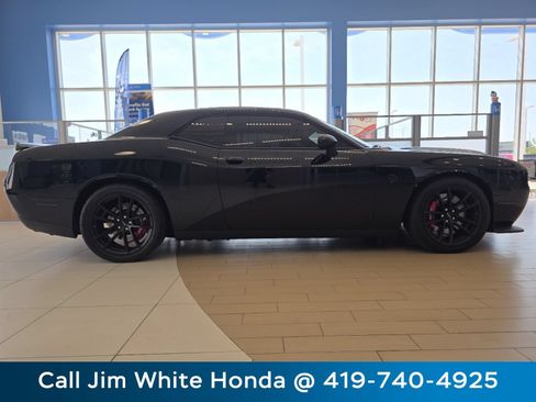 Used 2023 Dodge Challenger SRT Hellcat RWD image 18