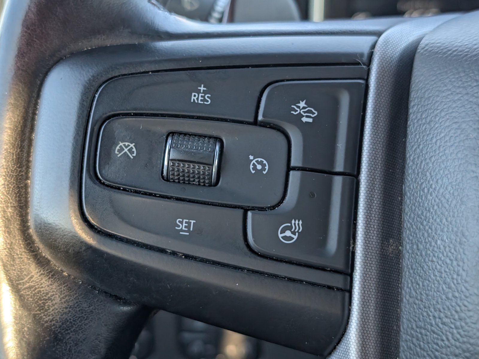 Used 2022 GMC Sierra 1500 SLT w/ SLT Premium Plus Package AWD/4WD image 16