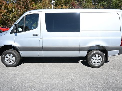 New 2025 Mercedes-Benz Sprinter 2500 image 3