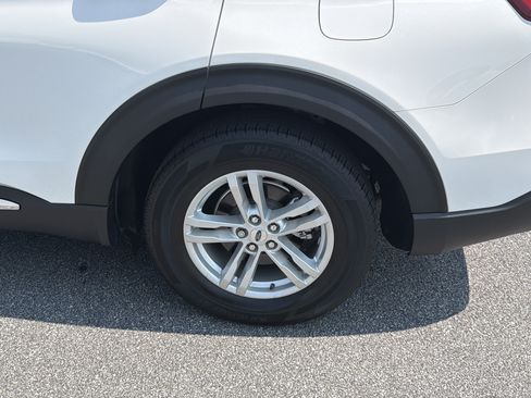 Used 2022 Ford Explorer XLT RWD image 24