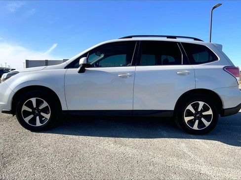 Used 2017 Subaru Forester 2.5i Limited image 8