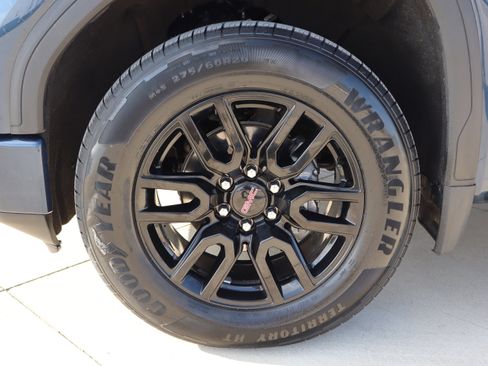 Used 2022 GMC Sierra 1500 Elevation w/ LPO, Elevation Black Package image 26