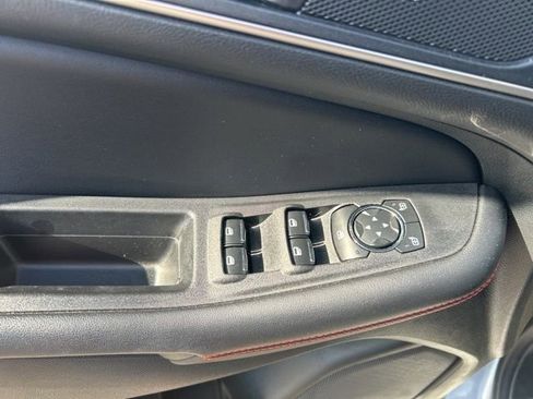 Used 2023 Ford Edge ST-Line image 15