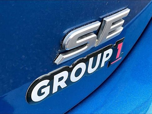 Certified 2018 Toyota Camry SE w/ Protection Package (Q2) image 9