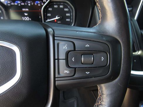 Used 2021 GMC Yukon XL AT4 w/ AT4 Premium Plus Package AWD/4WD image 29